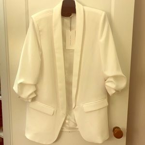 A go to spring and summer blazer